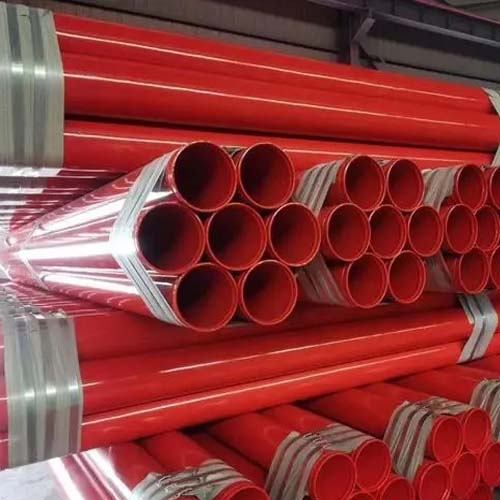 酒泉涂塑钢管的摩擦阻力小的原因除了塑料涂层的表面光滑度外，还包括以下几个方面